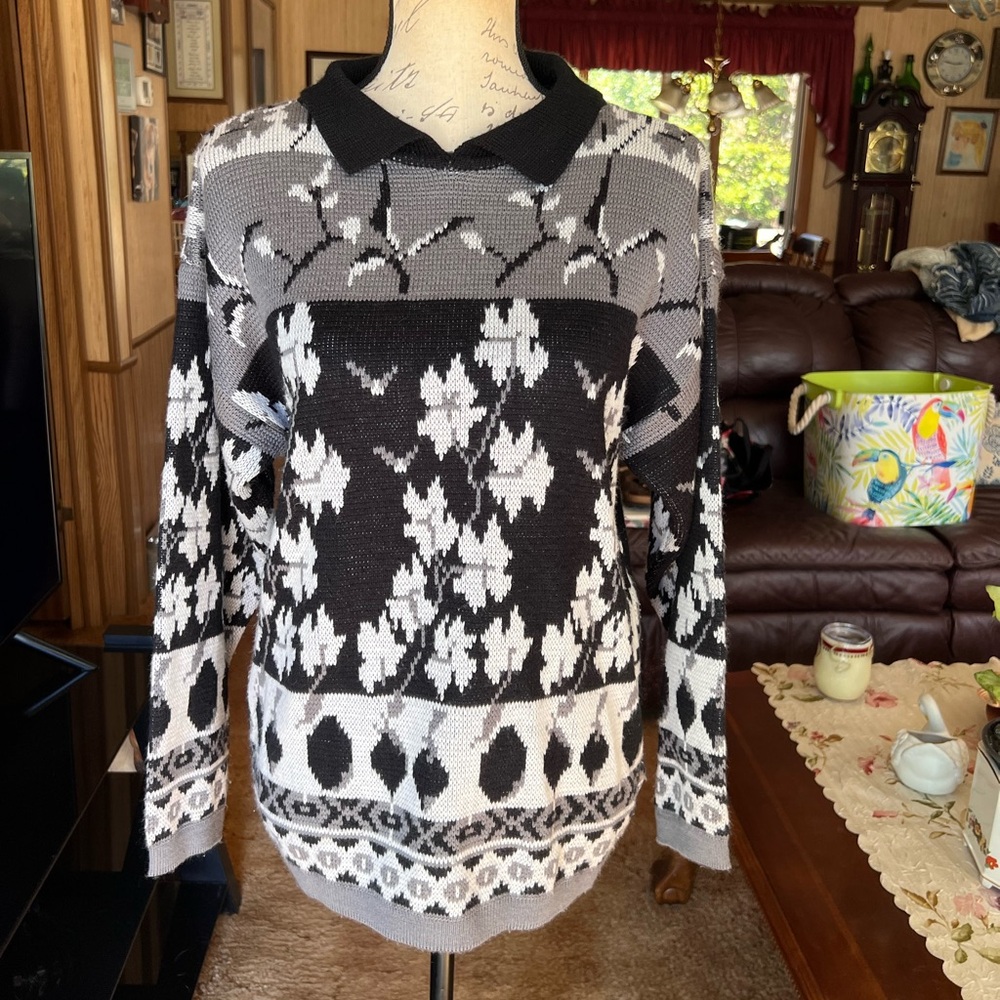Vintage women’s BIBESCO brand 15% wool black white and gray thick sweater.
